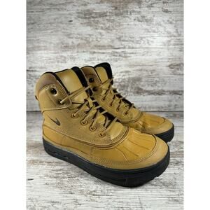 Youth Nike ACG Woodside 2 High Wheat Boots Sz 3.5Y Athletic